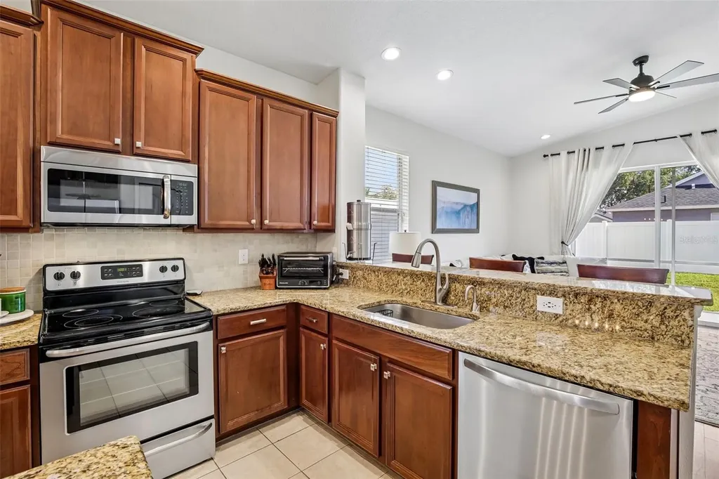 4907 58th Terrace E Bradenton FL 34203
