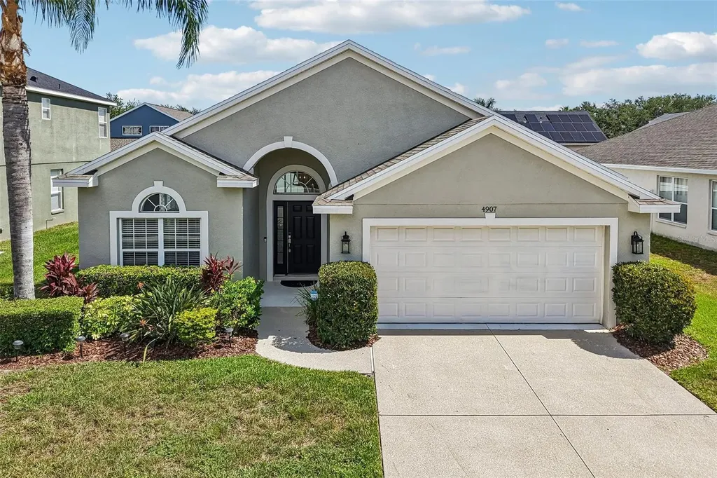 4907 58th Terrace E Bradenton FL 34203