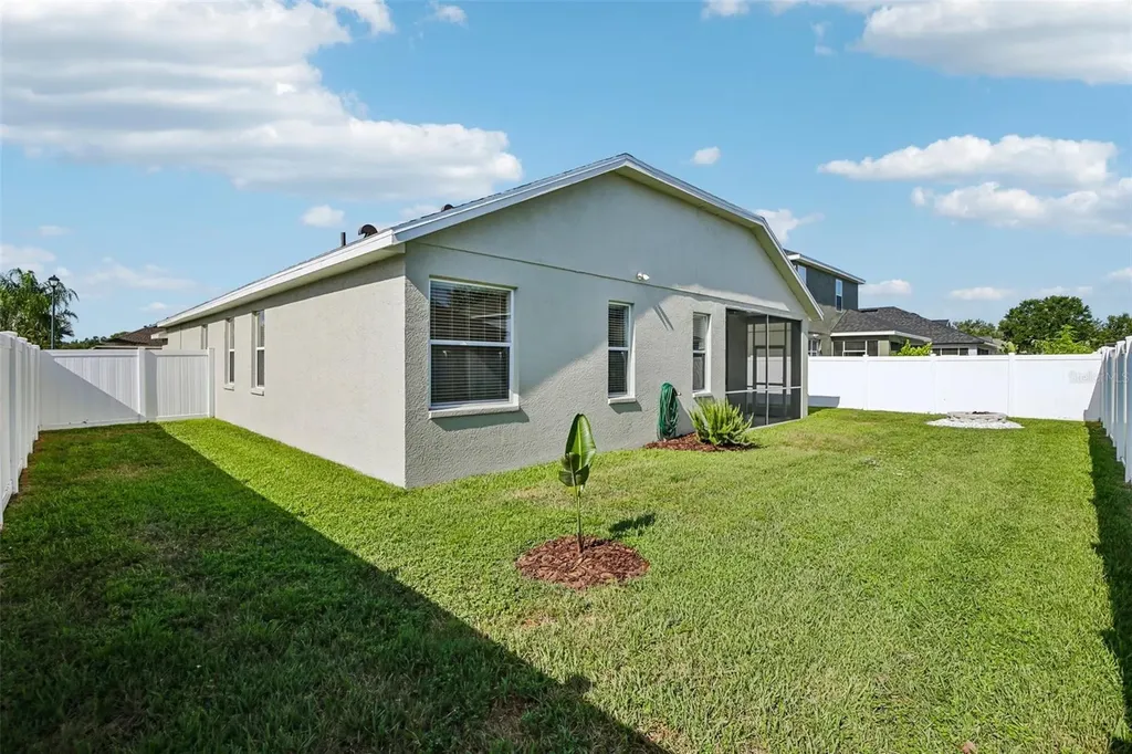 4907 58th Terrace E Bradenton FL 34203