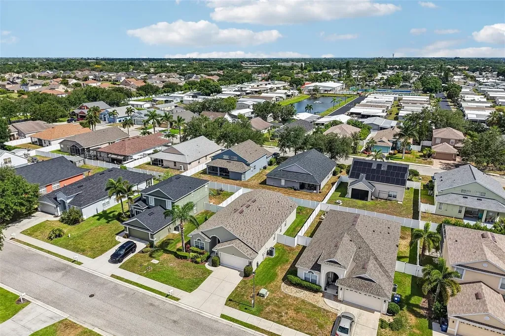 4907 58th Terrace E Bradenton FL 34203