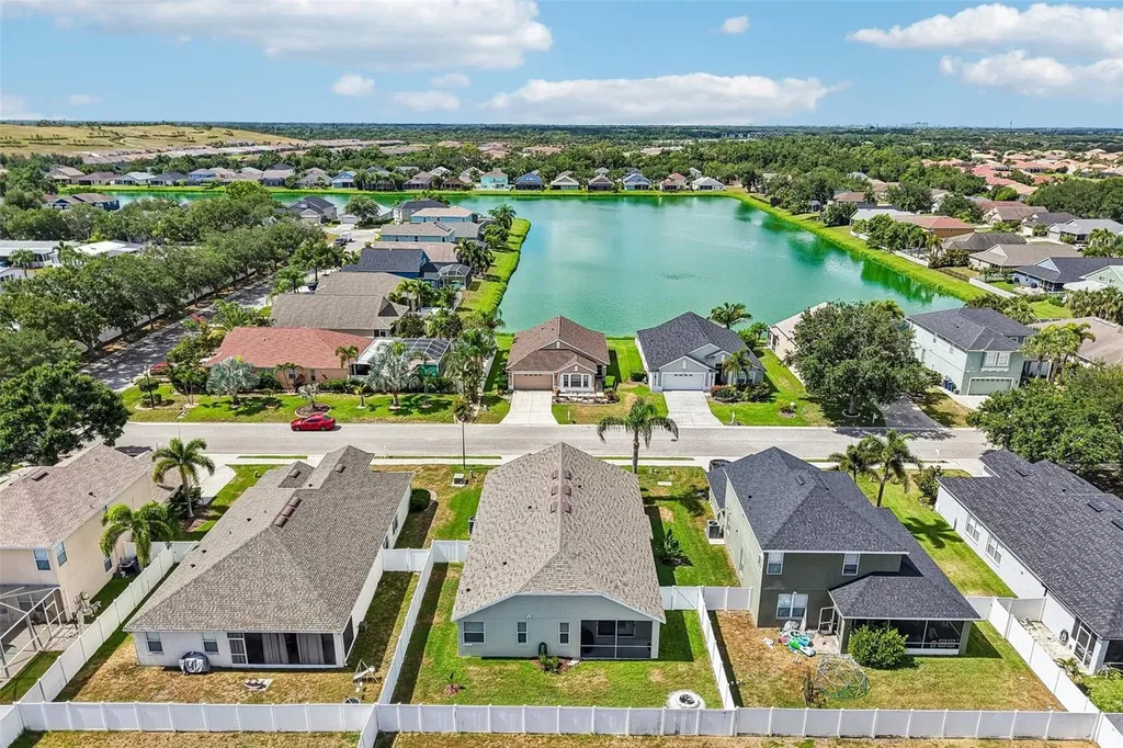 4907 58th Terrace E Bradenton FL 34203