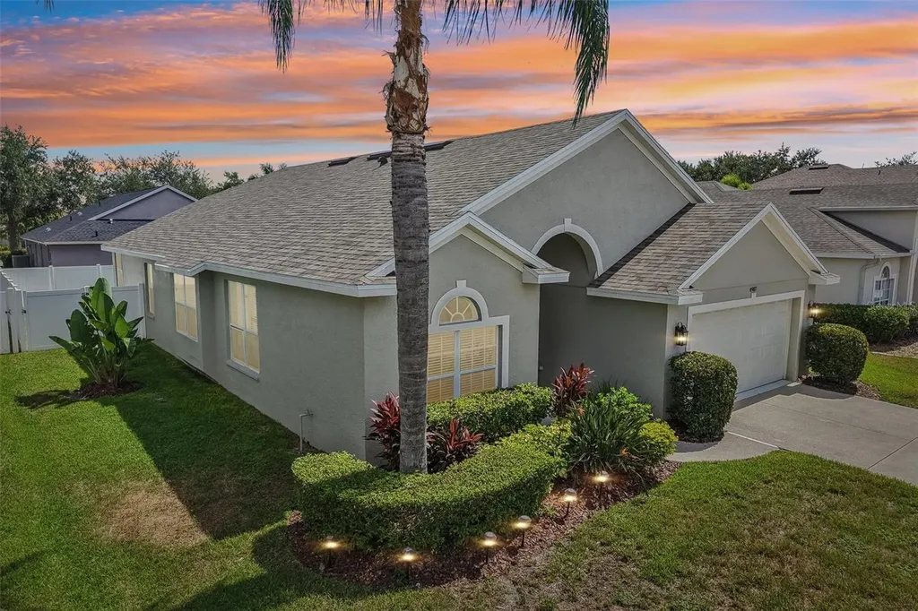 4907 58th Terrace E Bradenton FL 34203