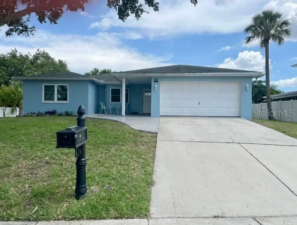 1713 Mapleleaf Boulevard Oldsmar FL 34677