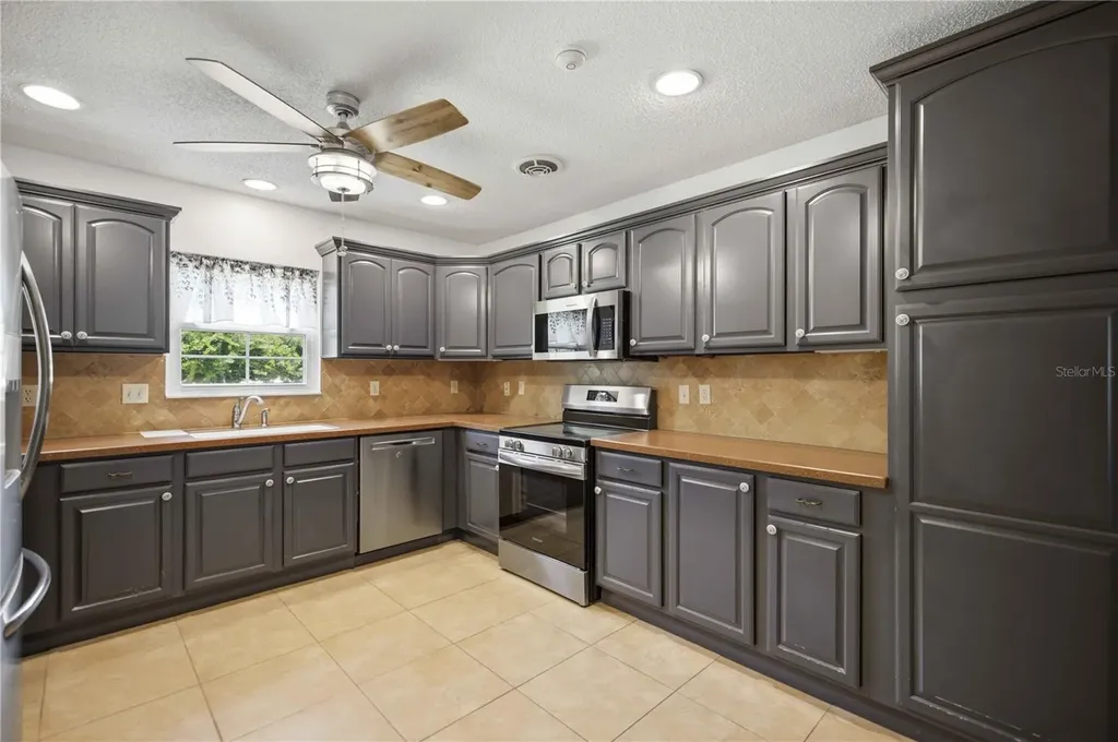 17676 SE 102nd Circle Summerfield FL 34491