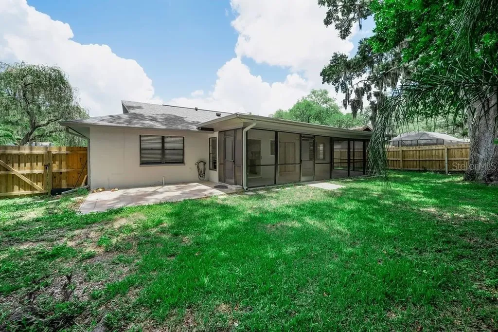 2761 Oak Bend Court New Port Richey FL 34655