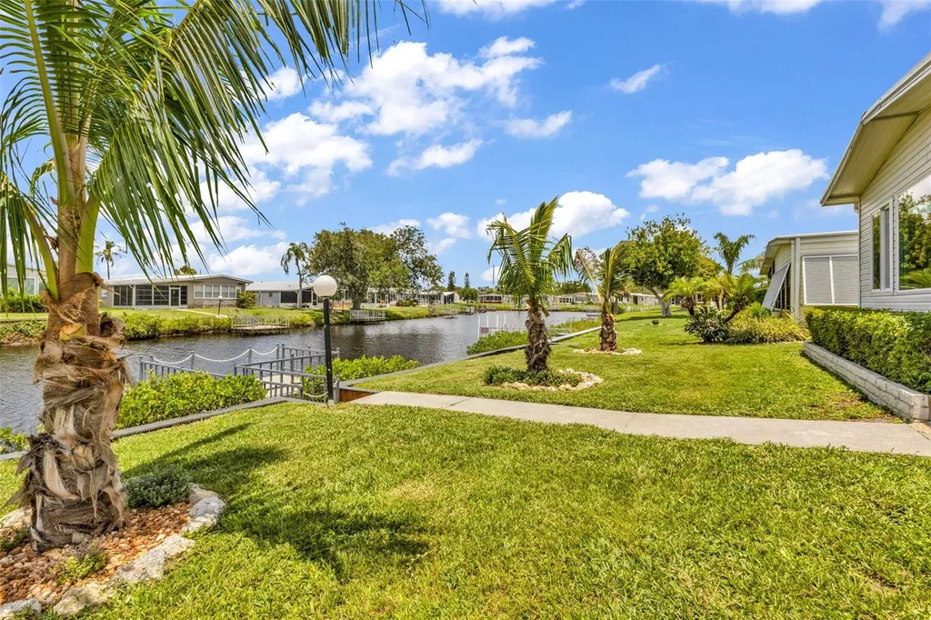 114 Martinique Road North Port FL 34287