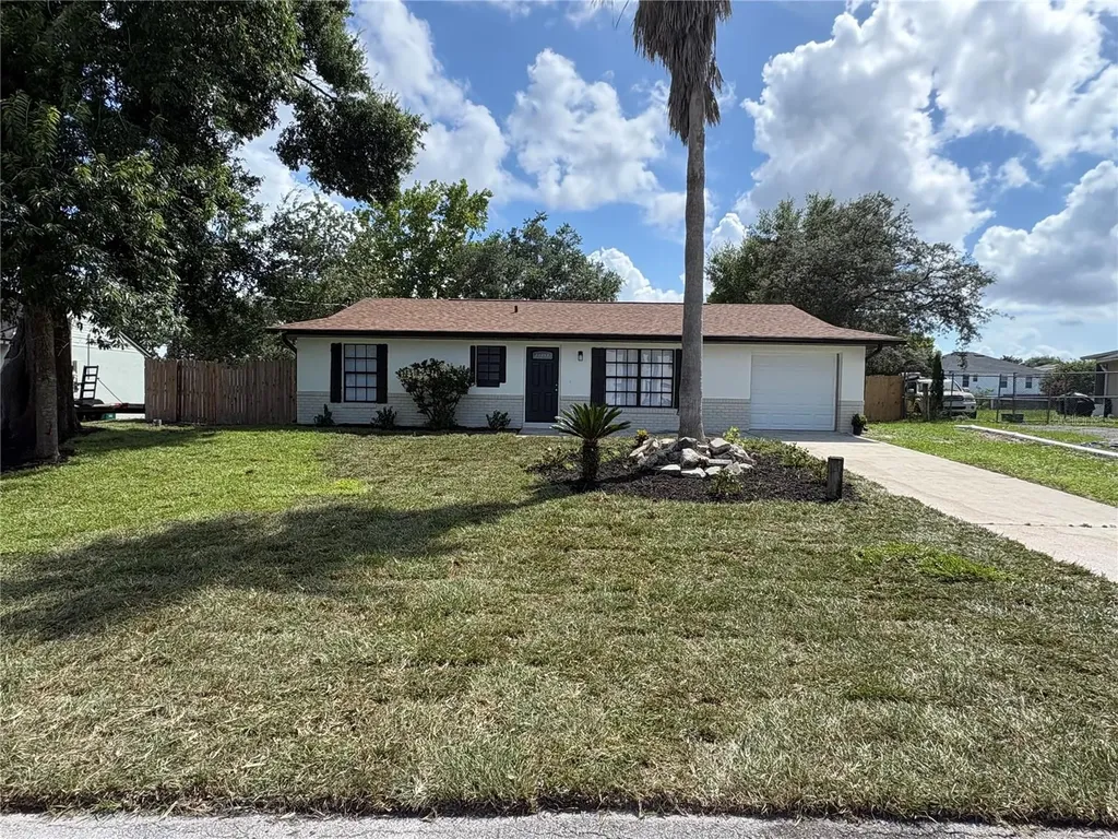 2711 Dristol Lane Deltona FL 32738