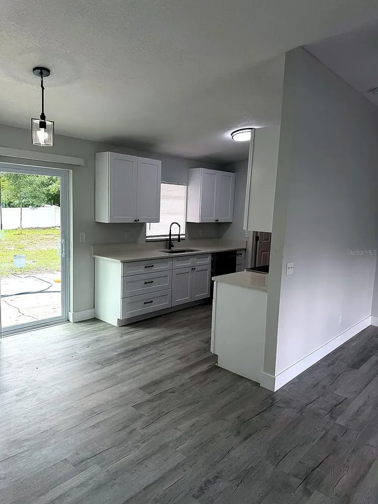 2711 Dristol Lane Deltona FL 32738