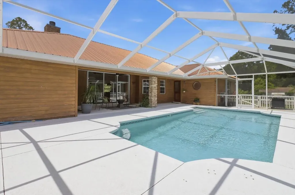 12143 NE 47th Place Silver Springs FL 34488