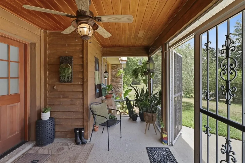 12143 NE 47th Place Silver Springs FL 34488