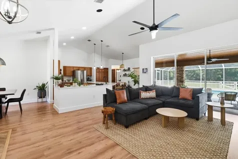 12143 NE 47th Place Silver Springs FL 34488