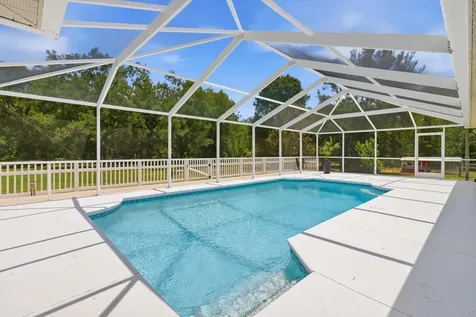 12143 NE 47th Place Silver Springs FL 34488