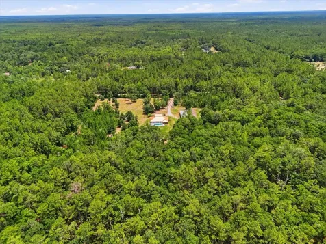 12143 NE 47th Place Silver Springs FL 34488