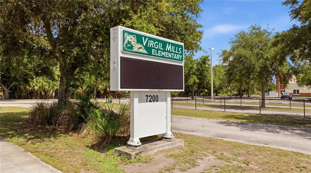 5919 Oak Mill Terrace Palmetto FL 34221