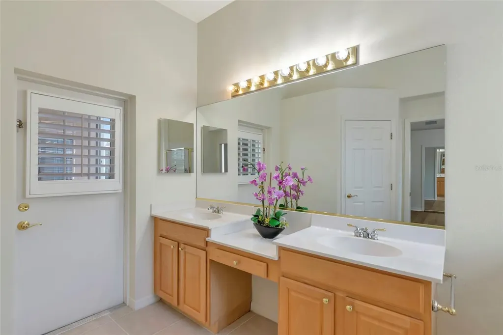 5133 Flagstone Drive Sarasota FL 34238