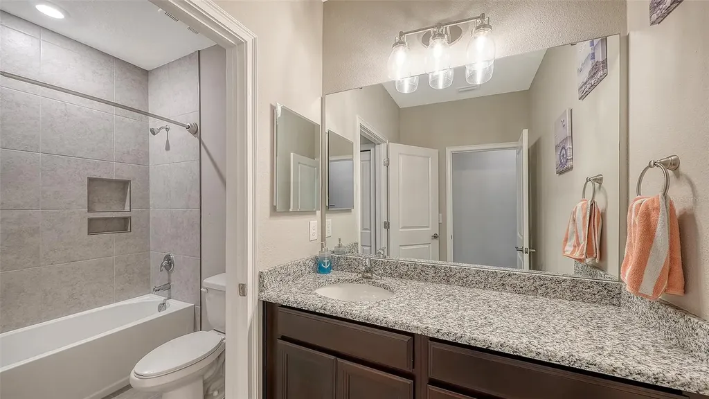 8234 Tea Olive Terrace Palmetto FL 34221