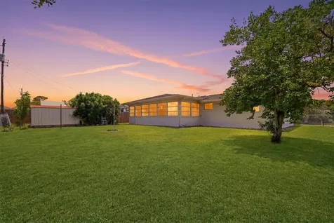 329 San Benito Avenue North Port FL 34287