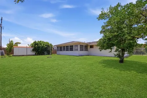 329 San Benito Avenue North Port FL 34287