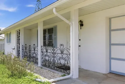 329 San Benito Avenue North Port FL 34287