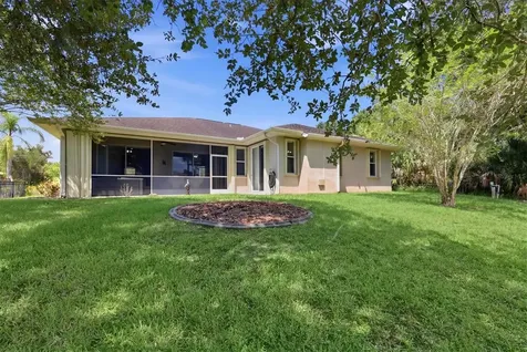 2339 Homestead Circle North Port FL 34286