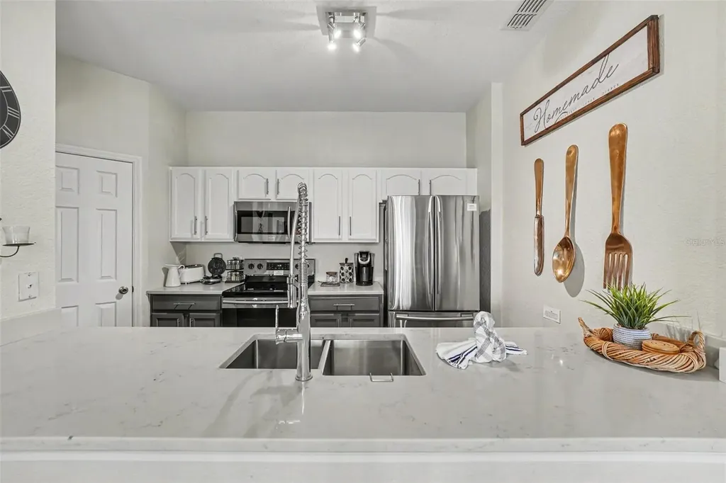 7660 Comrow Street Kissimmee FL 34747
