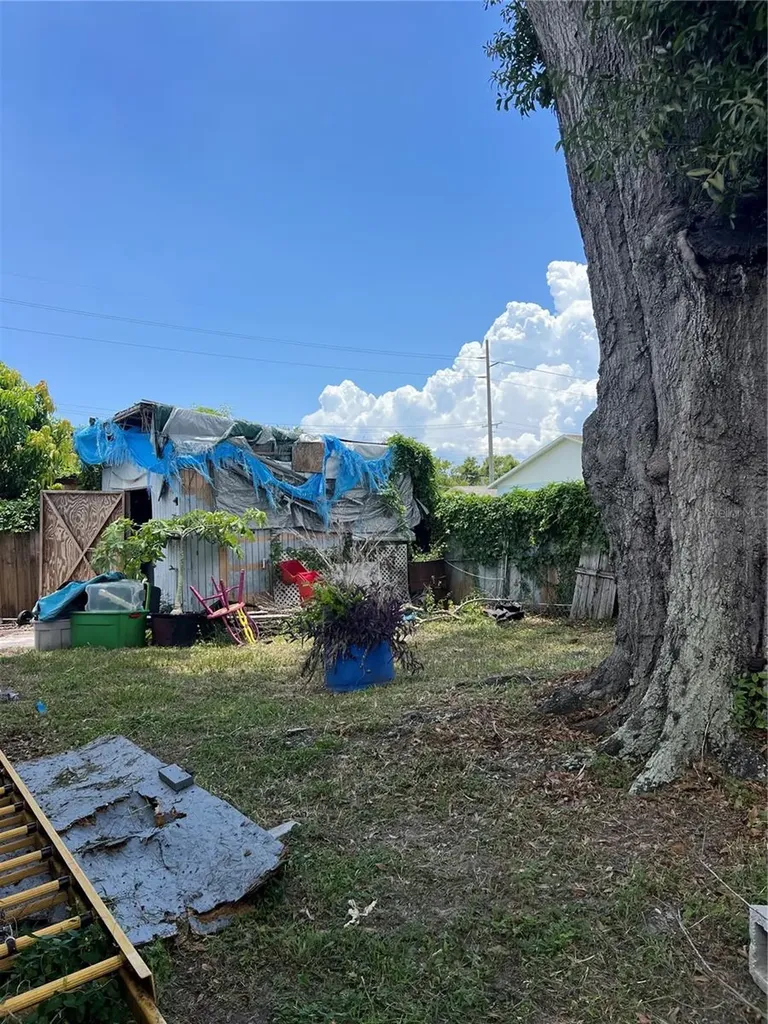 5808 N Lois Avenue Tampa FL 33614