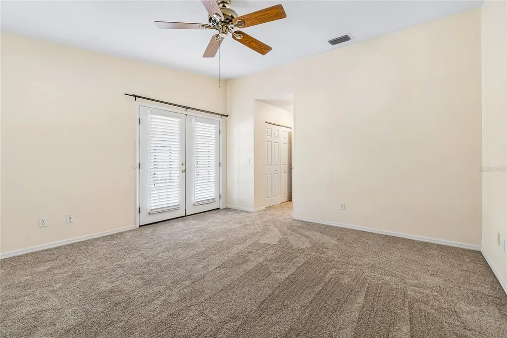5030 Umber Way N Tampa FL 33624