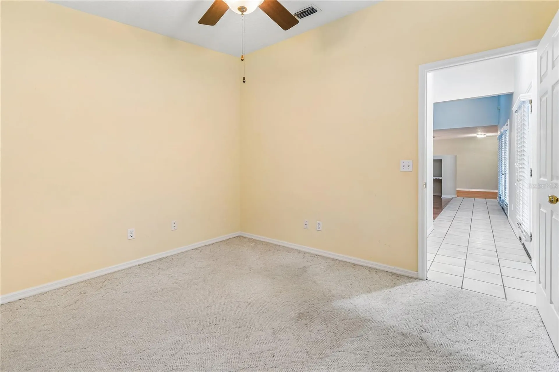 5030 Umber Way N Tampa FL 33624