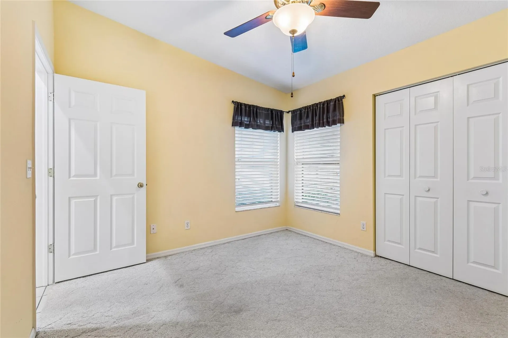 5030 Umber Way N Tampa FL 33624
