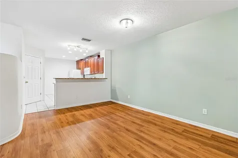 5030 Umber Way N Tampa FL 33624