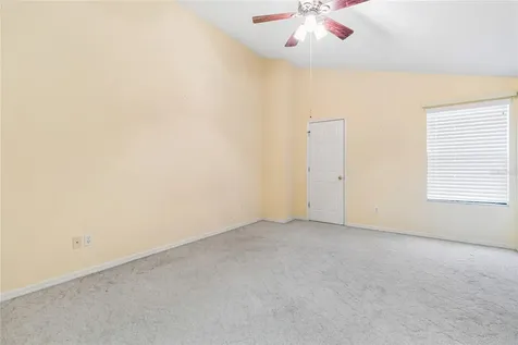 5030 Umber Way N Tampa FL 33624