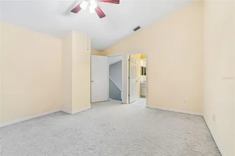 5030 Umber Way N Tampa FL 33624