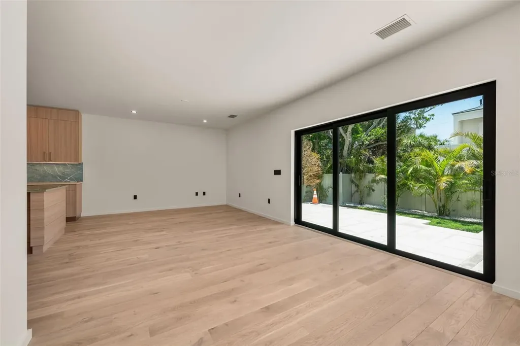 1680 Cherry Lane Sarasota FL 34236