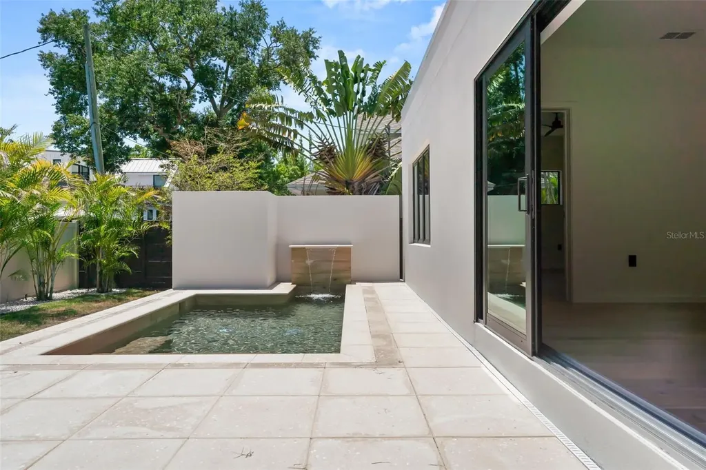 1680 Cherry Lane Sarasota FL 34236