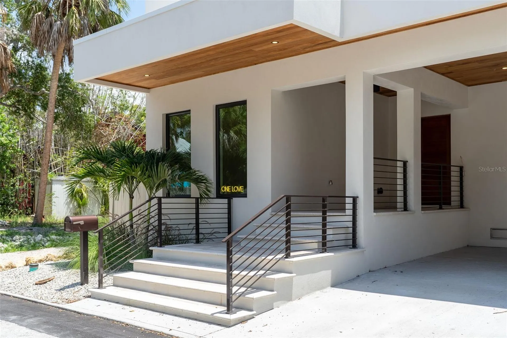 1680 Cherry Lane Sarasota FL 34236