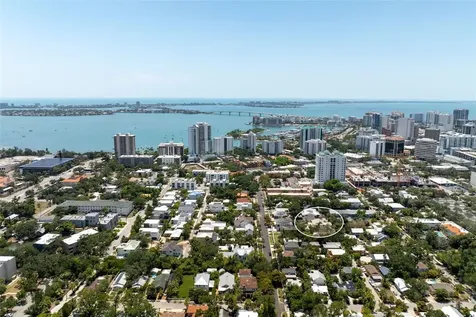 1680 Cherry Lane Sarasota FL 34236