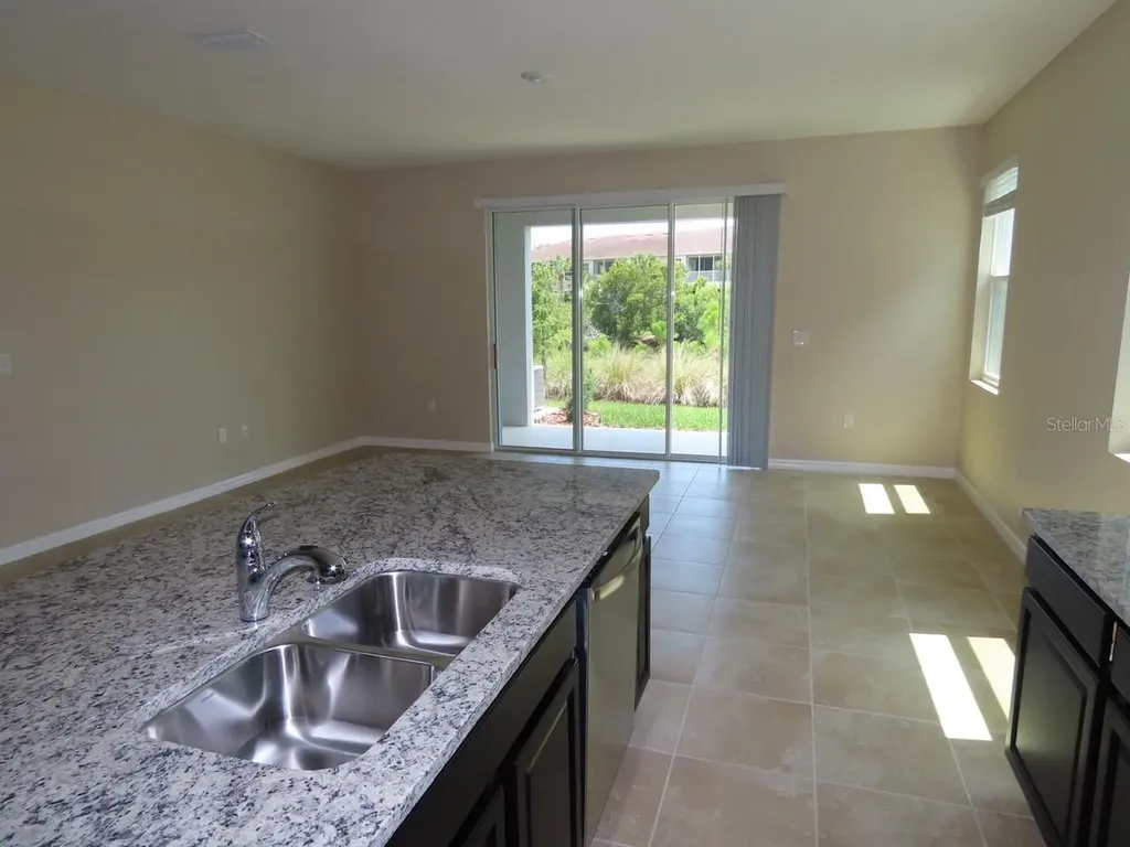 8725 Daydream Street Sarasota FL 34238