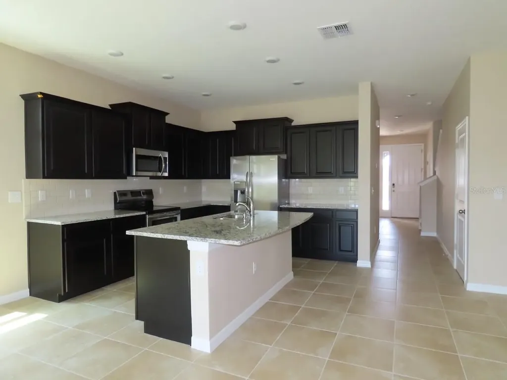 8725 Daydream Street Sarasota FL 34238