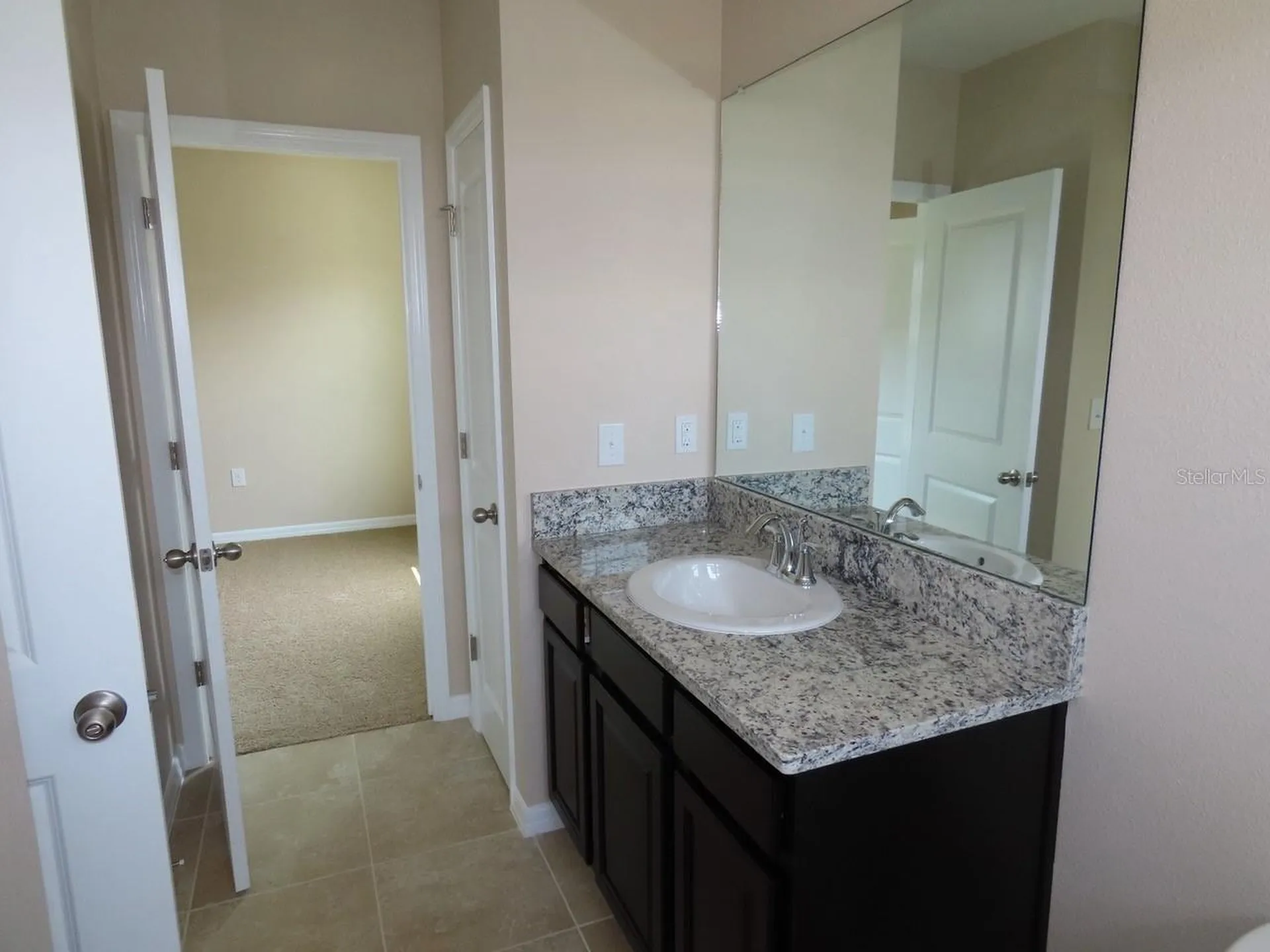 8725 Daydream Street Sarasota FL 34238