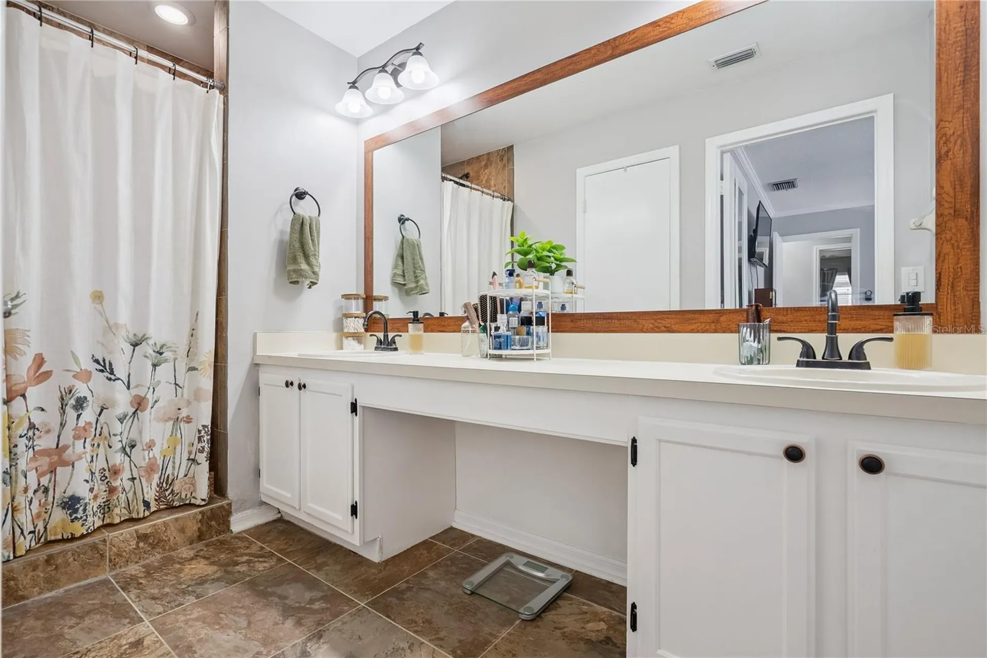 1009 Mccully Court Oviedo FL 32765