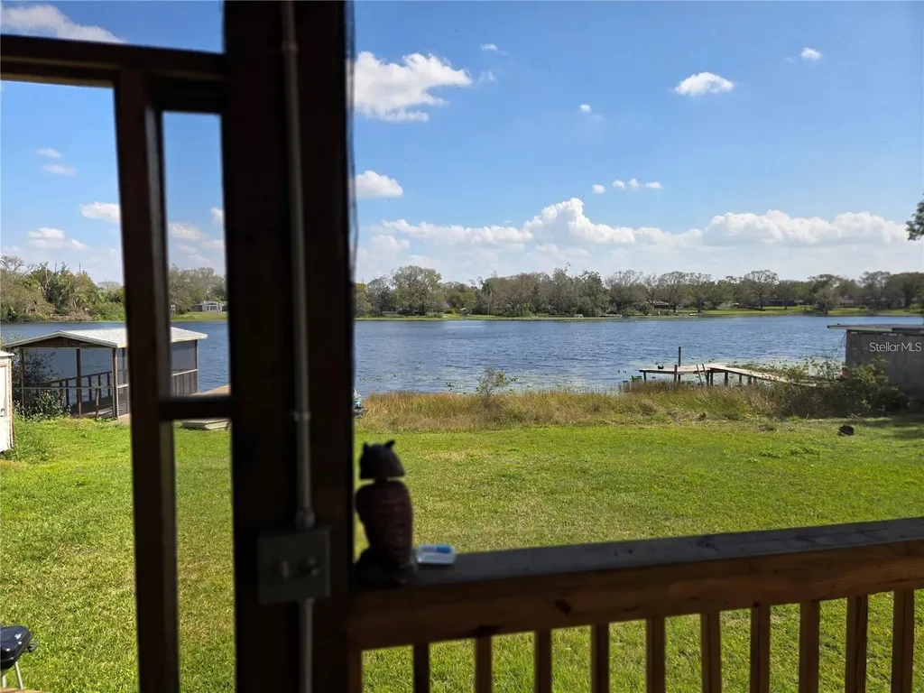 8725 Twin Lakes Boulevard Tampa FL 33614