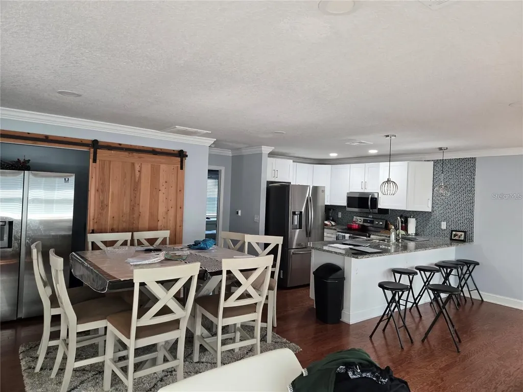 8725 Twin Lakes Boulevard Tampa FL 33614