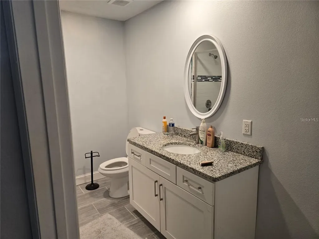 8725 Twin Lakes Boulevard Tampa FL 33614