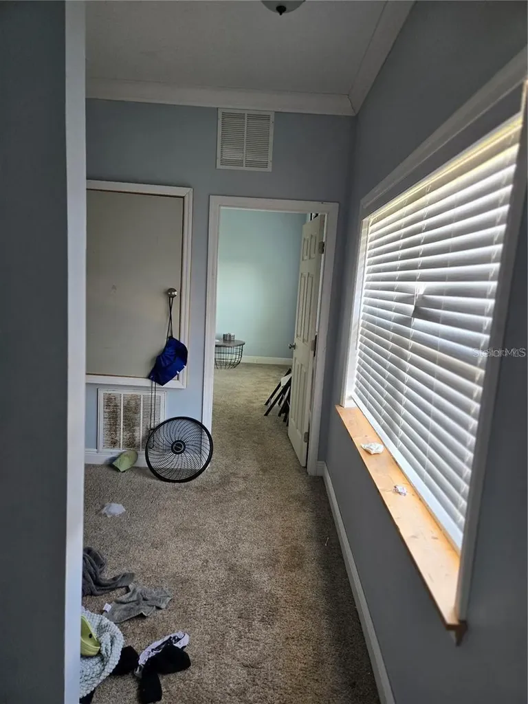 8725 Twin Lakes Boulevard Tampa FL 33614