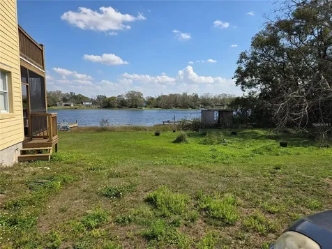 8725 Twin Lakes Boulevard Tampa FL 33614