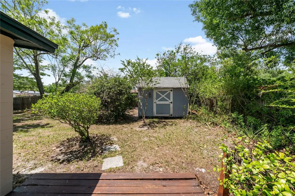 7402 Wishing Well Court Tampa FL 33619