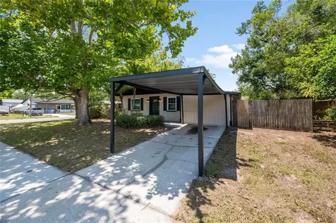7402 Wishing Well Court Tampa FL 33619
