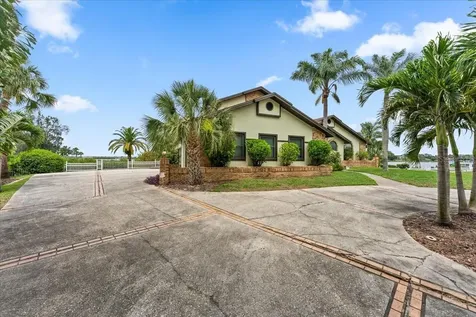 1589 Mary Lane Tarpon Springs FL 34689