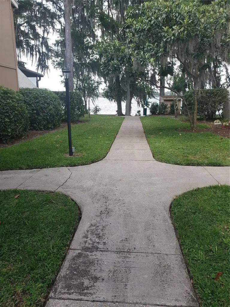 134 Lago Vista Boulevard Casselberry FL 32707