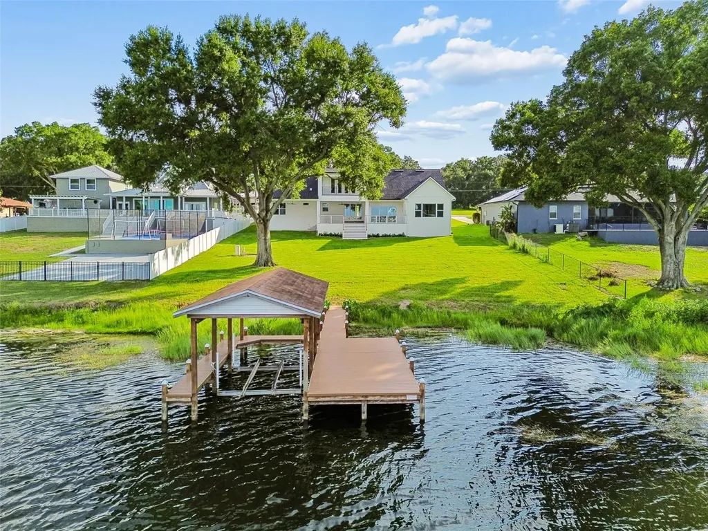 5683 Old Berkley Road Auburndale FL 33823